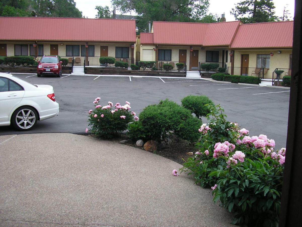 Mecca Motel Colorado Springs Zewnętrze zdjęcie